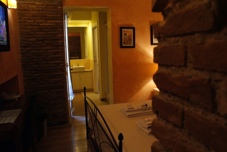 Hostal Trastevere Inn