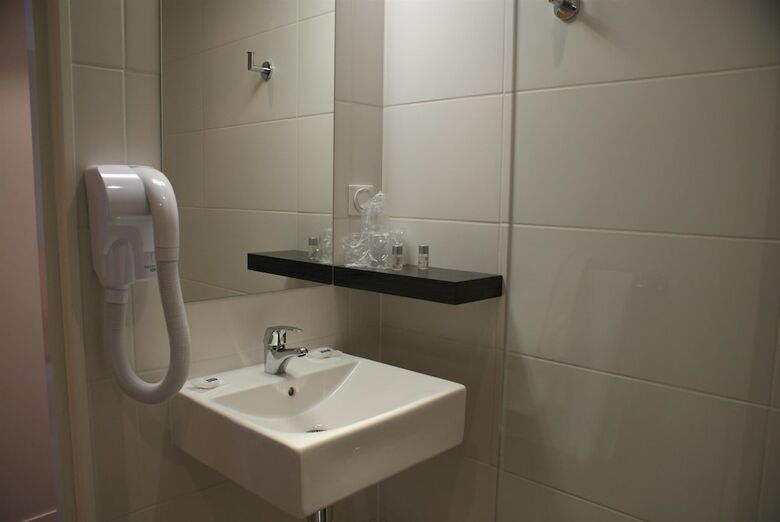Hotel Kyriad La Rochelle Centre - Les Minimes