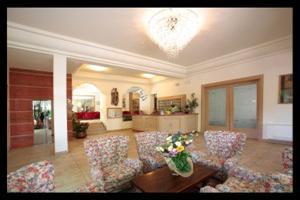 Hotel Athena
