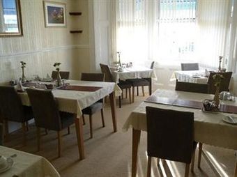 Hostal Saxonia Guest House