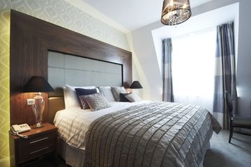 Hotel Carrigaline Court