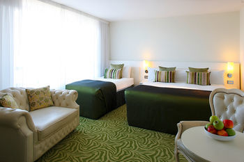 The Harlequin Hotel