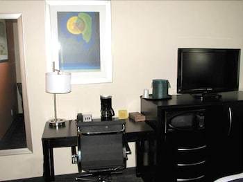 Hotel Cityview Inn And Suites