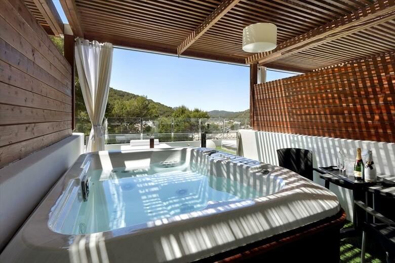 Palladium Hotel Cala Llonga