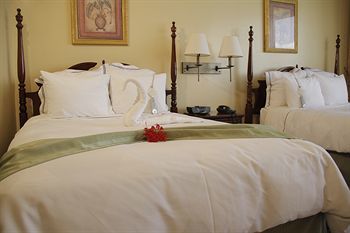Radisson Fort George Hotel And Marina