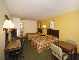 Hotel Super 8 Dallas East