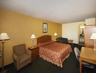 Hotel Super 8 Dallas East