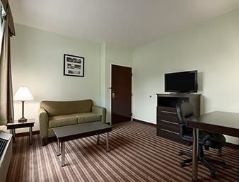 Hotel Days Inn And Suites Dallas