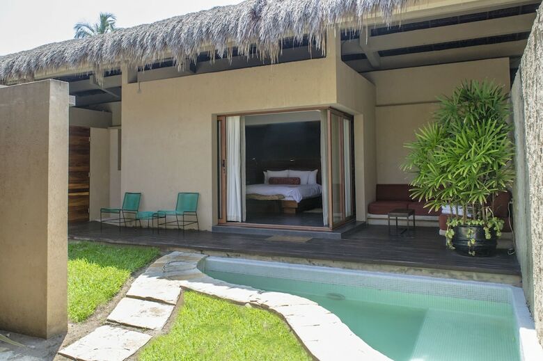 Hotel Isla Tajin Beach And River Resort