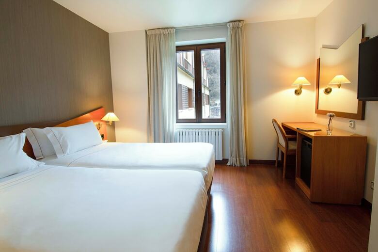 Hotel De L'isard