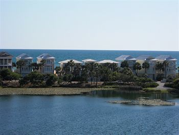 Hotel Carillon Beach Resort Inn