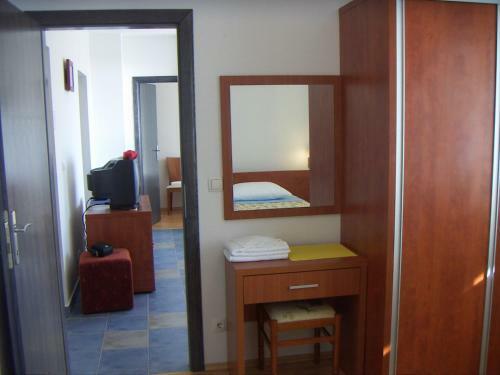 Angelina Apartments