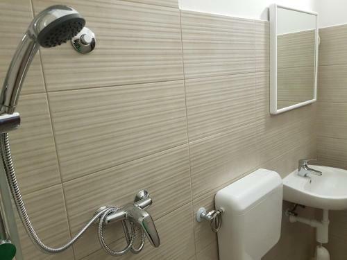 Hostal Zizi Guest House