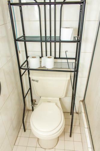Hostal Tonys Guest House