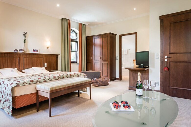 Hostal Landhaus Zum Lindenhof