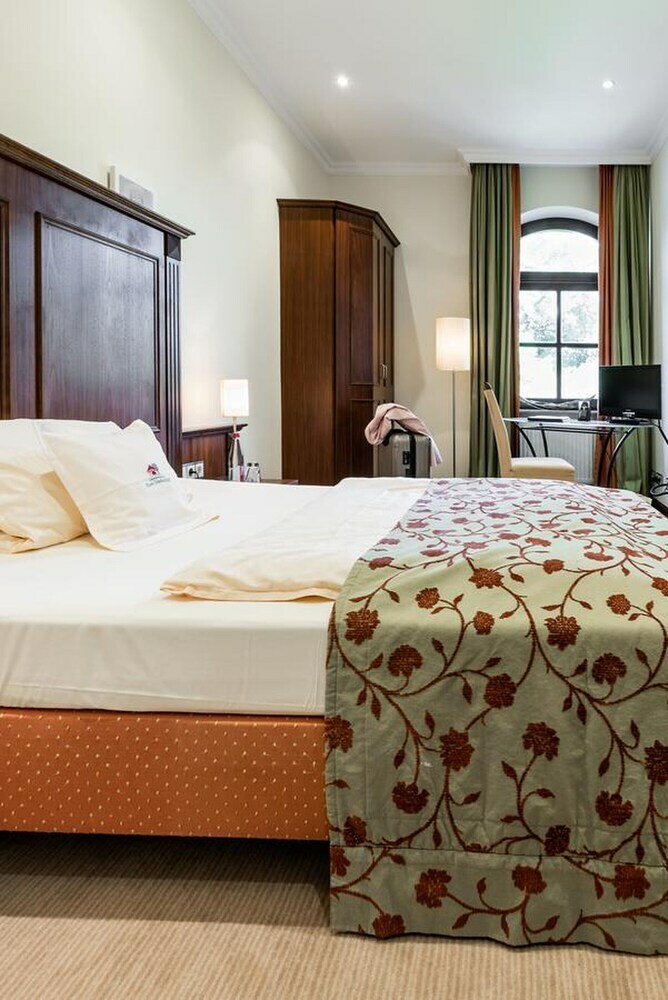 Hostal Landhaus Zum Lindenhof