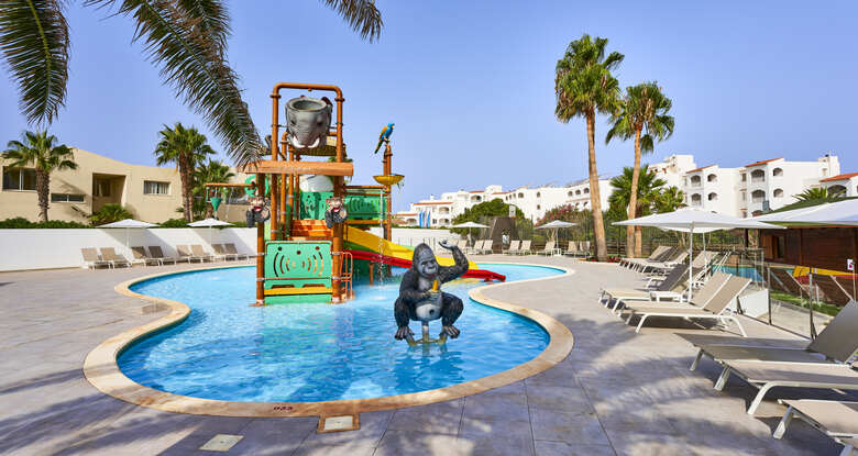 Hotel Globales Cala'n Bosch