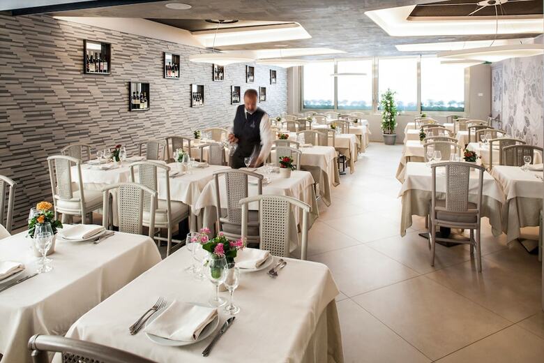 Hotel Dei Fiori - Spa E Ristorante