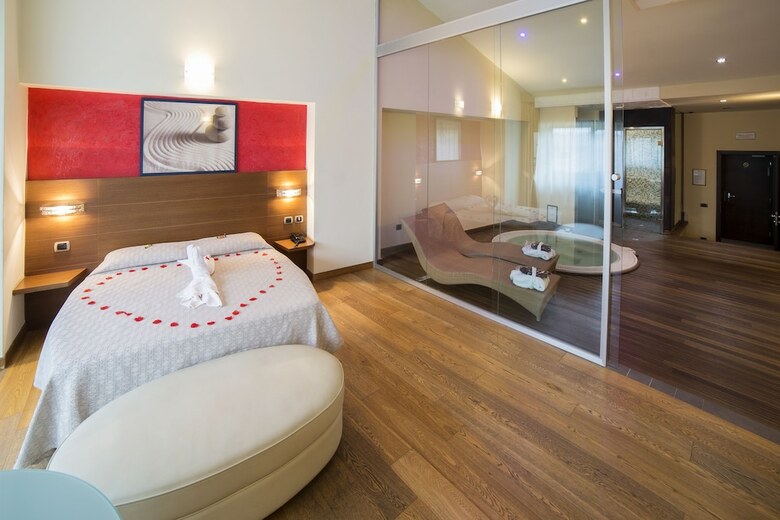 Hotel Lovere Resort & Spa