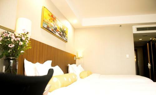 Jinling Danyang Hotel