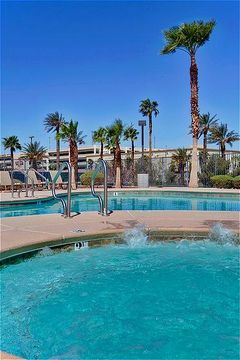 Holiday Inn Express Hotel & Suites Henderson