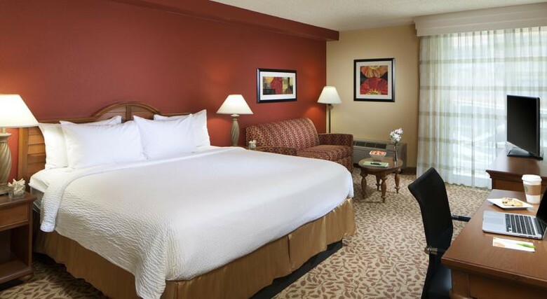 Hotel Courtyard By Marriott Miami Downtown