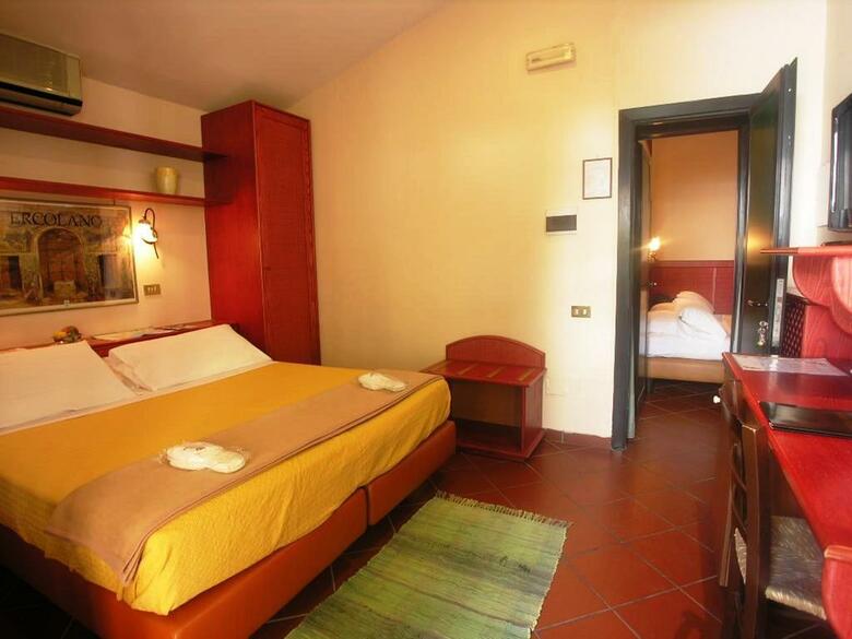 Toledo Hotel