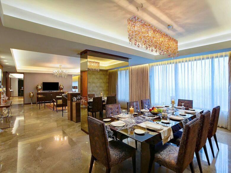 Novotel Kolkata Hotel And Residences