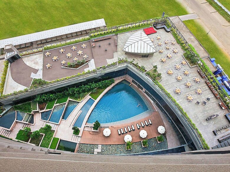 Novotel Kolkata Hotel And Residences