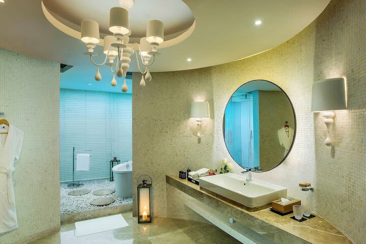 Novotel Kolkata Hotel And Residences