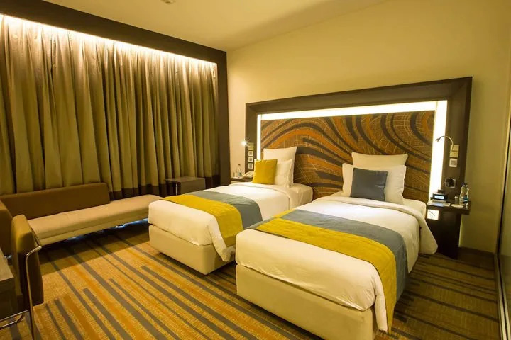 Novotel Kolkata Hotel And Residences