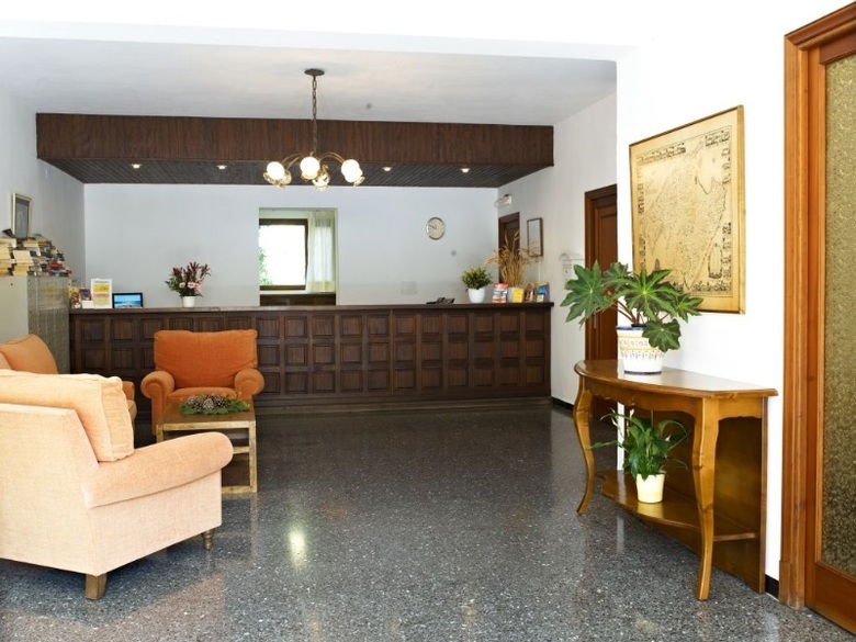 Hostal Condemar