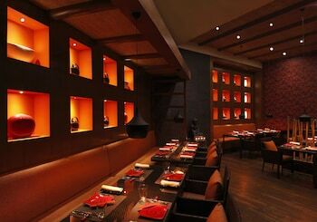 Hotel Lemon Tree Premier Jaipur