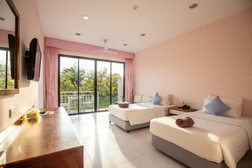 Hotel Xanadu Beach Resort