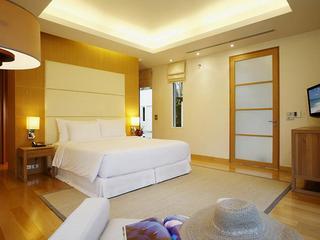 Hotel Centara Grand West Sands Resort & Villas Phuket