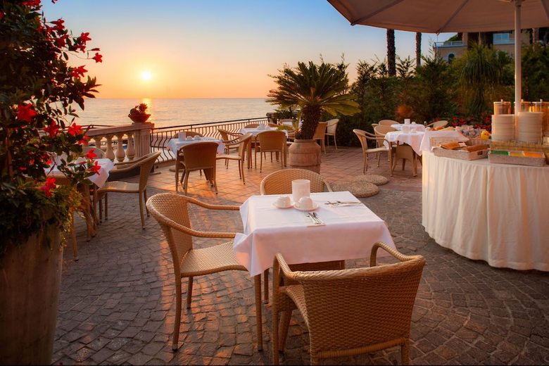 Hotel Golfo E Palme