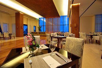 City Garden Grand Hotel