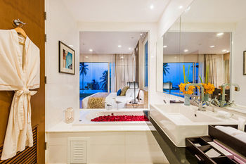 Hotel Centara Pelican Bay Residence & Suites Krabi