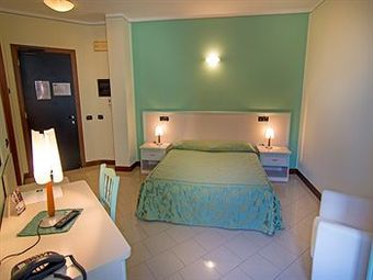 Eden Hotel