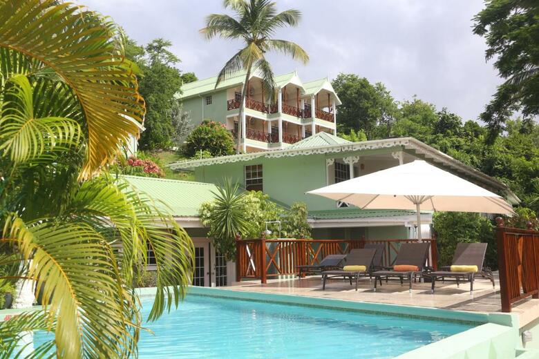 Hotel Marigot Beach Club & Dive Resort