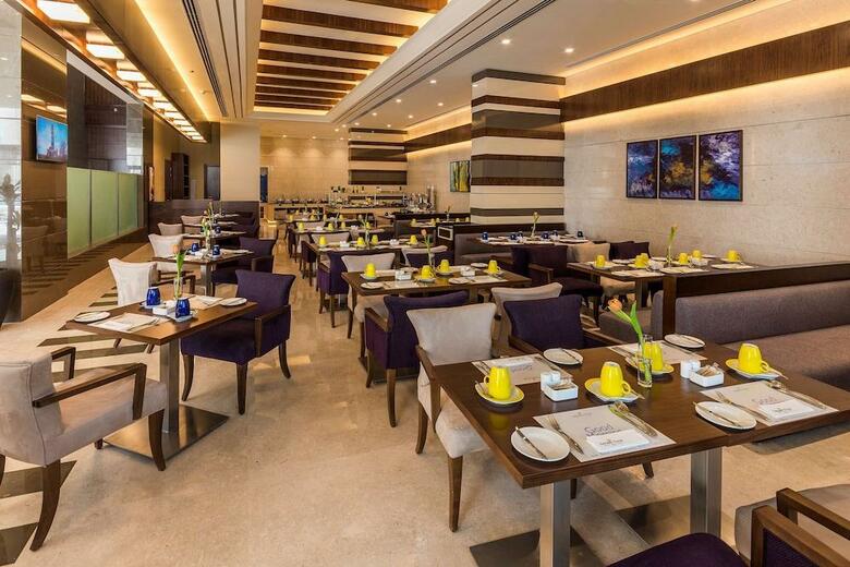 Apartamento Golden Tulip Media Hotel
