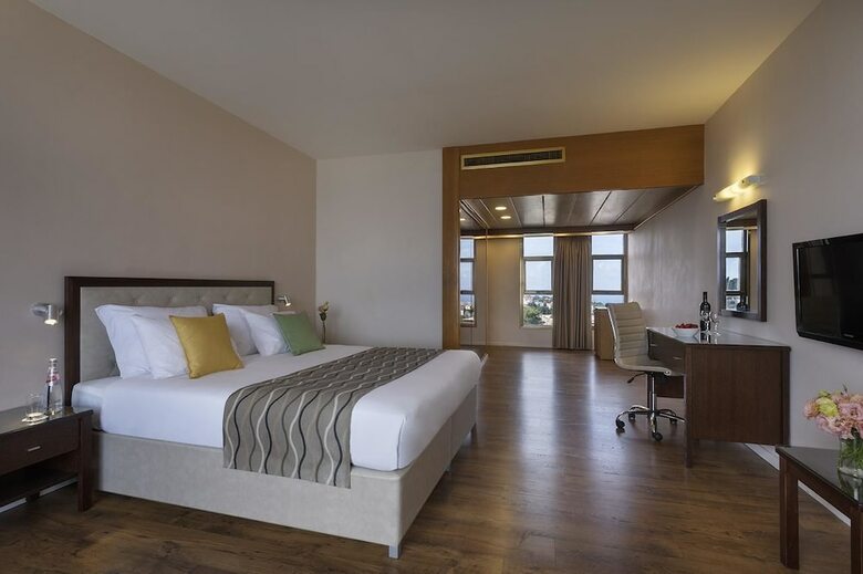 Haifa Bay View Hotel
