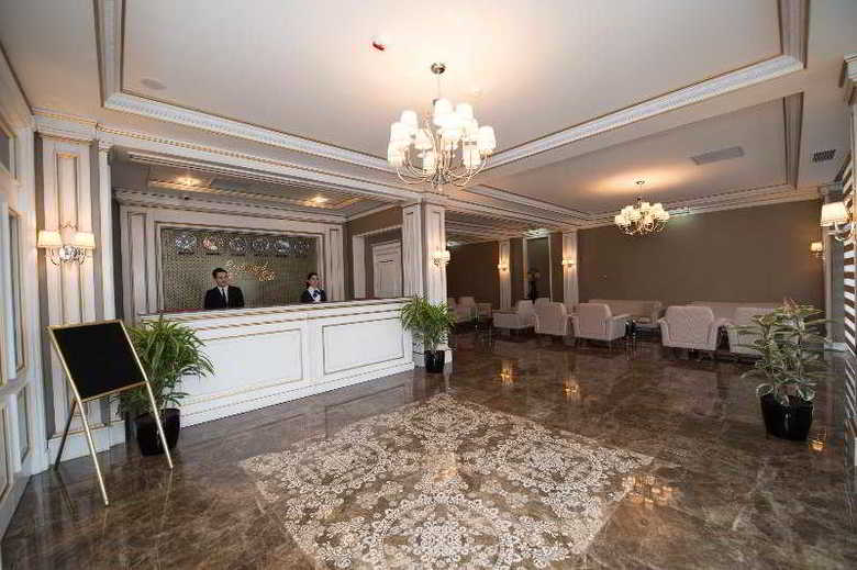 Boulevard Side Hotel