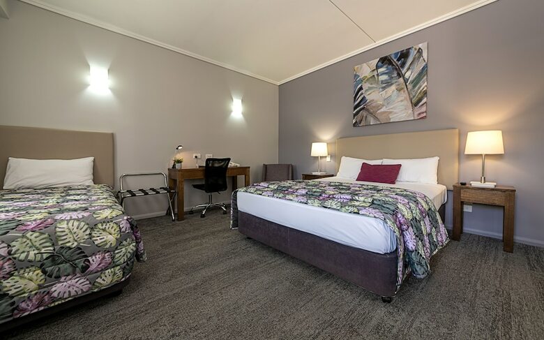 Motel Coachmans Inn Warwick