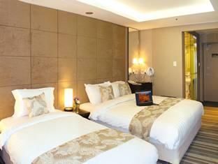 Hotel Three Seven Stay