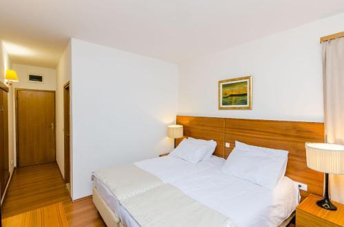 Hostal Pansion Costeria Srebreno