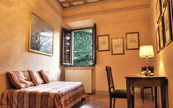 Hotel Castello Di Petroia Relais