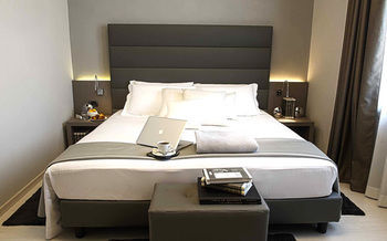 Ritz Hotel