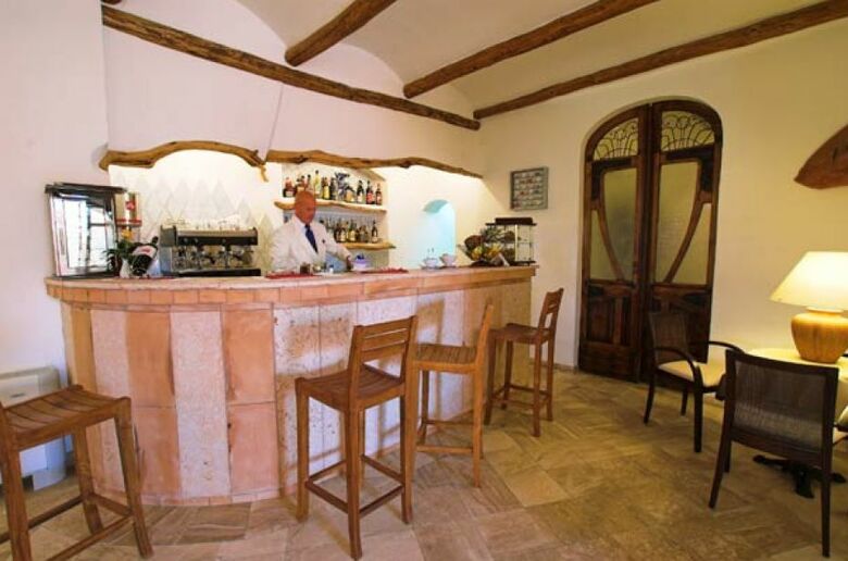 Hotel Arathena