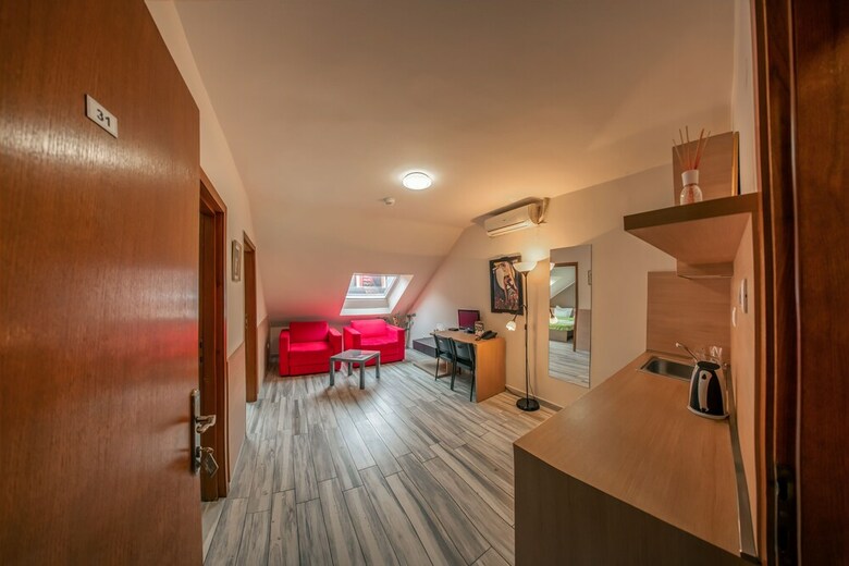 Aparthotel Garni Citi Hotel Veliki